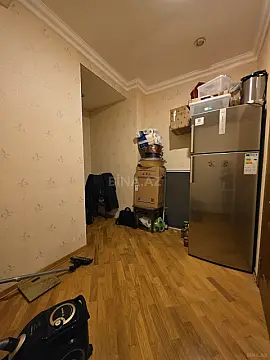 Satılır 4 otaqlı mənzil 130 m²