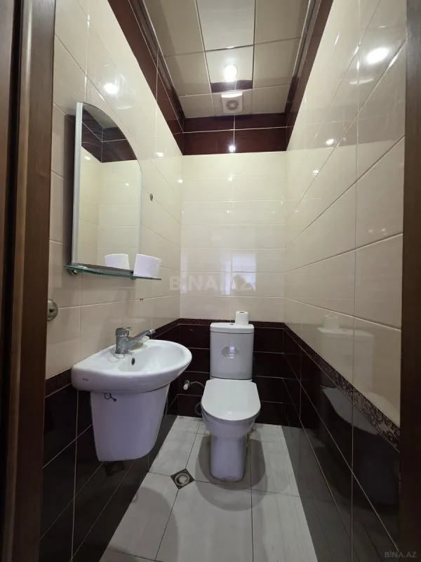 Satılır 4 otaqlı mənzil 130 m²