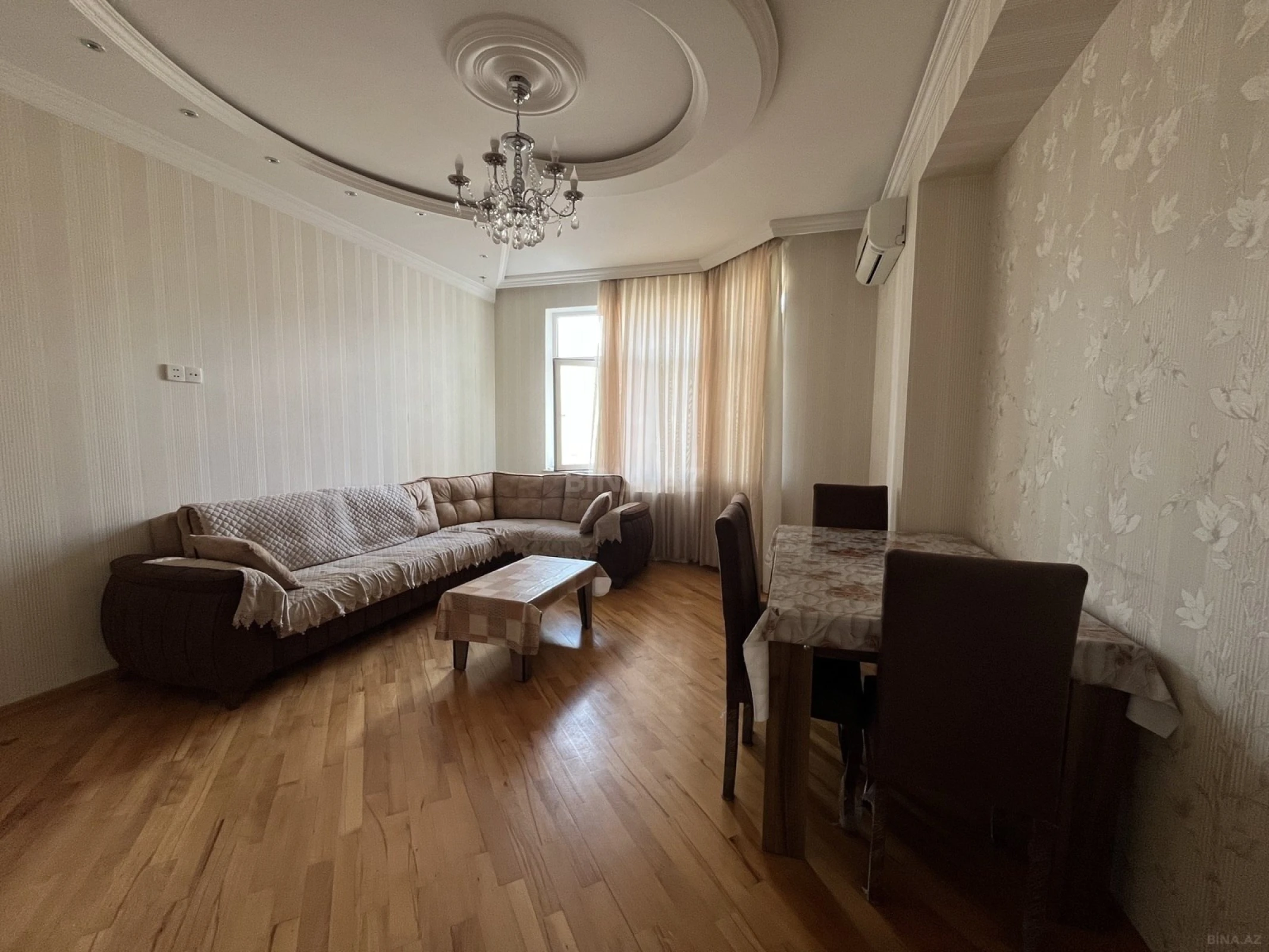 Kirayə verilir 2 otaqlı mənzil 85 m²