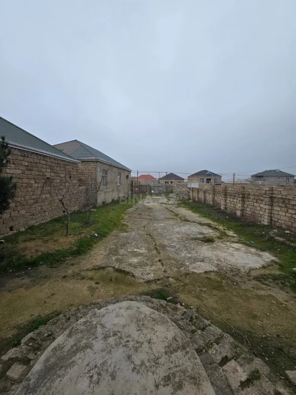 Satılır 3 otaqlı həyət evi 100 m²