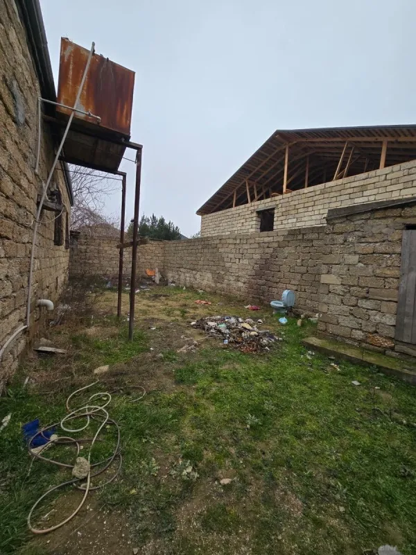 Satılır 3 otaqlı həyət evi 100 m²