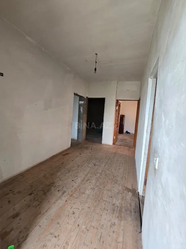 Satılır 3 otaqlı həyət evi 100 m²