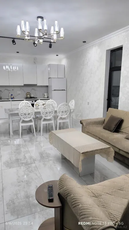 Kirayə verilir 4 otaqlı həyət evi 130 m²