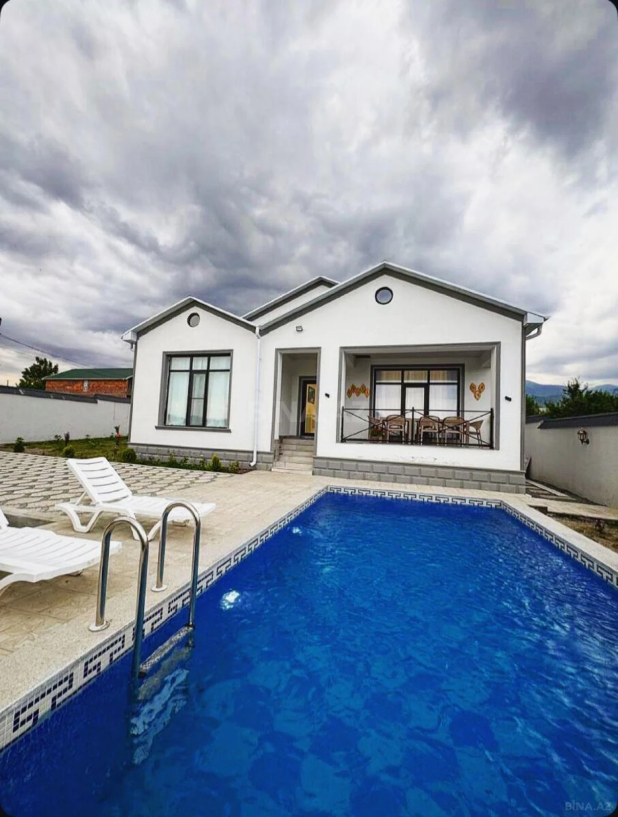 Kirayə verilir 4 otaqlı həyət evi 130 m²