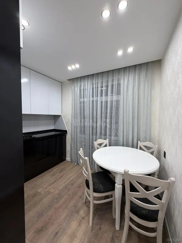 Satılır 2 otaqlı mənzil 65 m²
