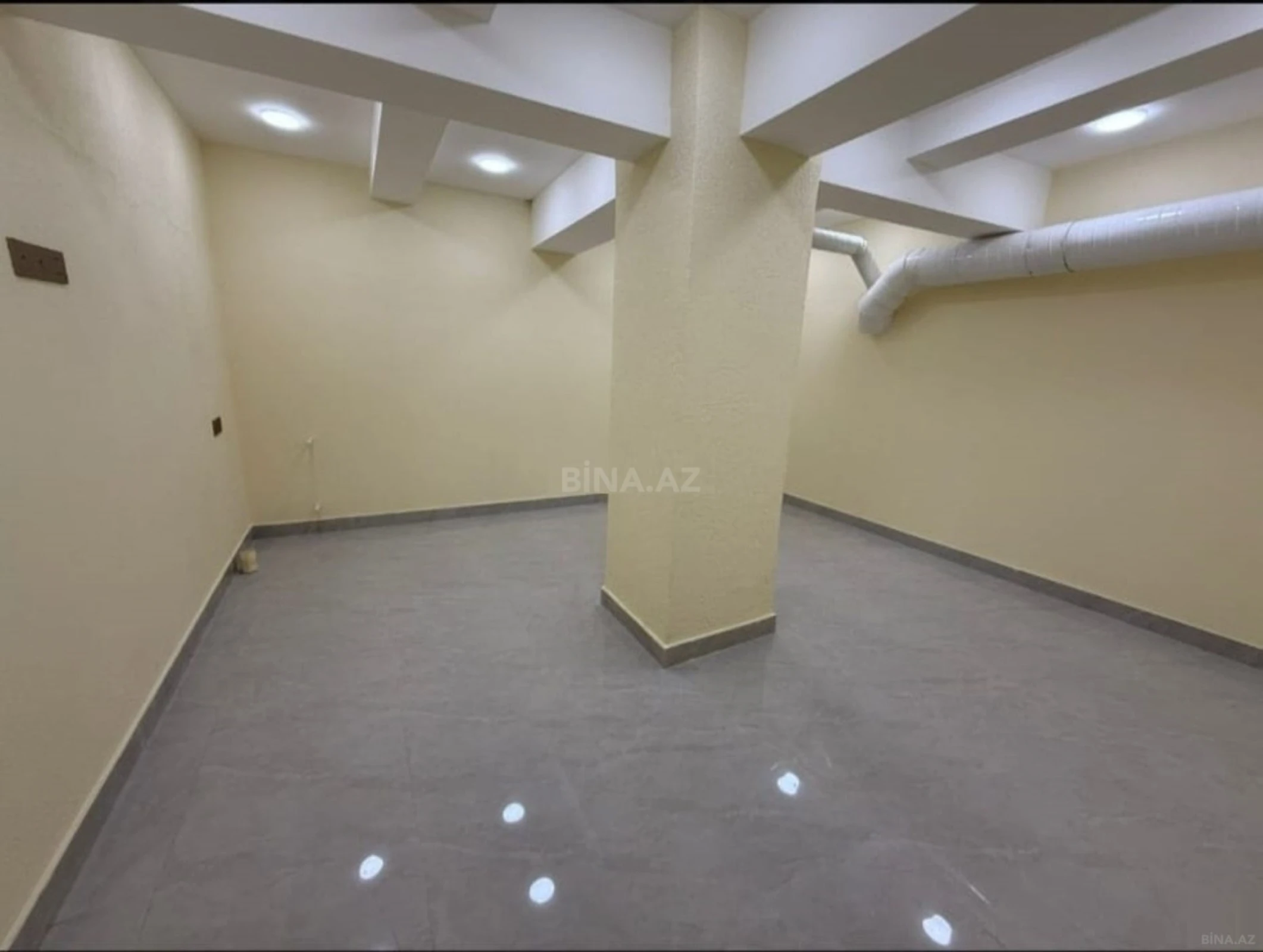 Satılır obyekt 140 m²