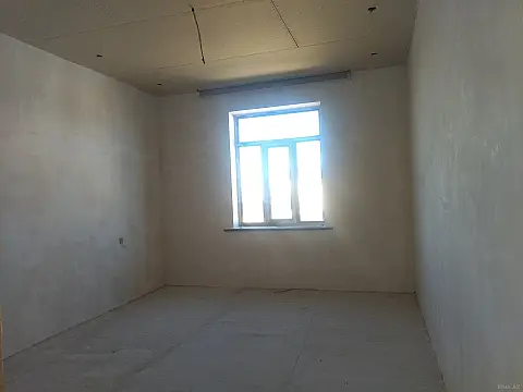 Satılır 6 otaqlı həyət evi 300 m²