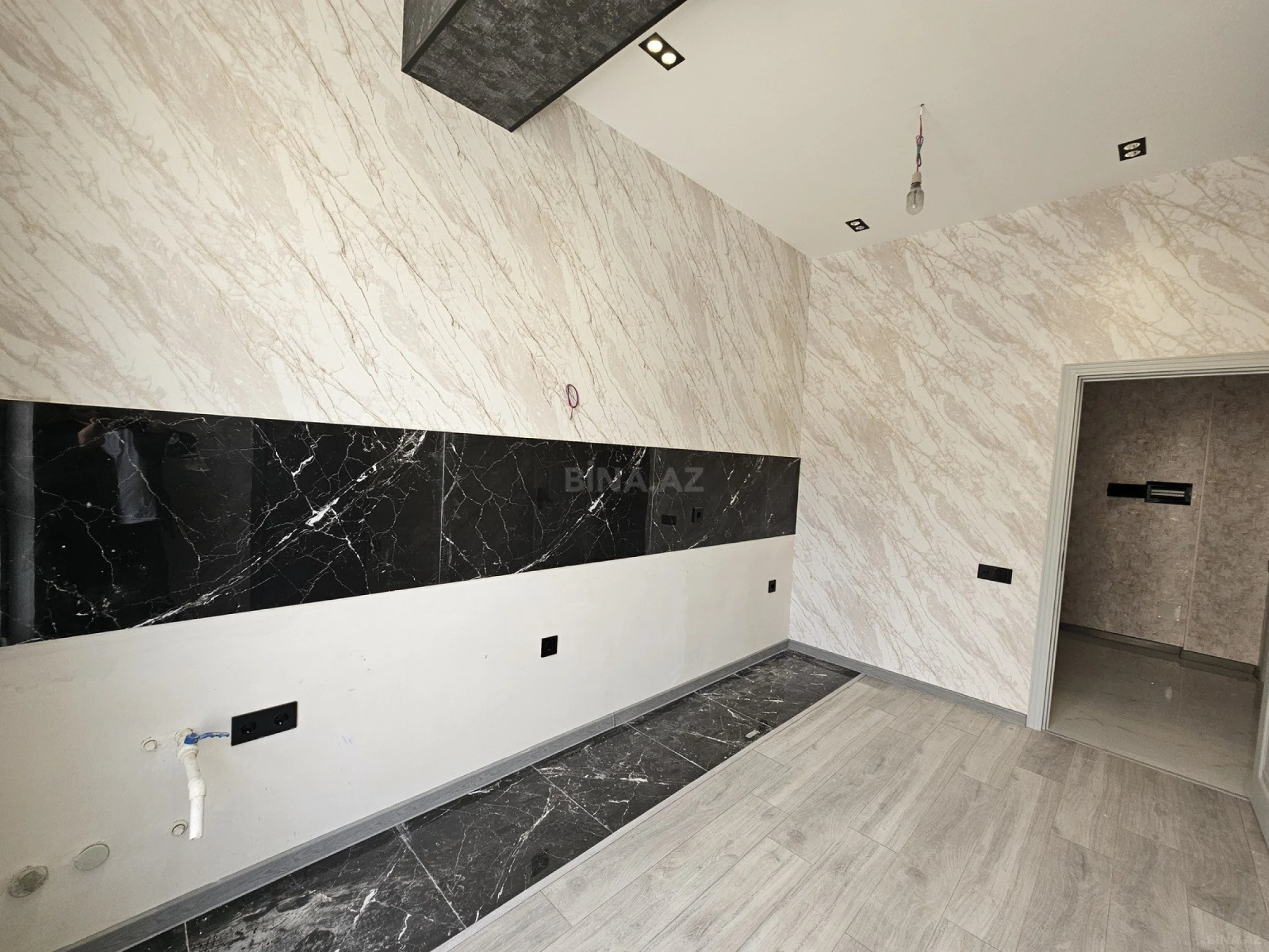 Satılır 2 otaqlı mənzil 54 m²