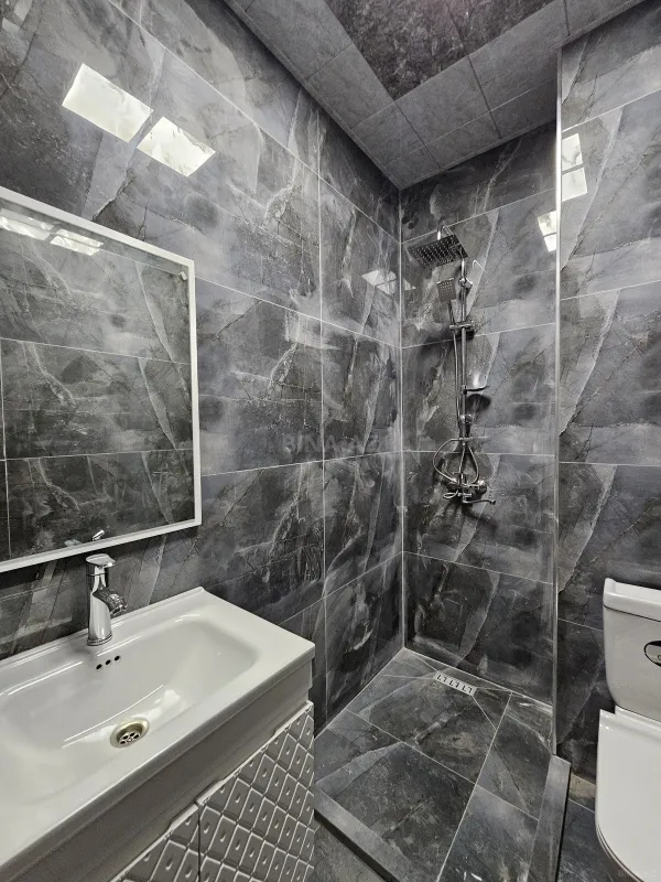 Satılır 2 otaqlı mənzil 54 m²