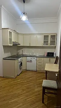 Kirayə verilir 3 otaqlı mənzil 100 m²