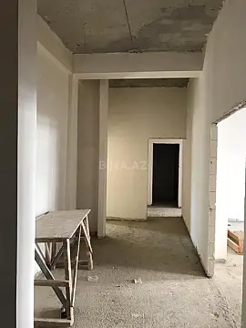 Satılır 5 otaqlı mənzil 178 m²