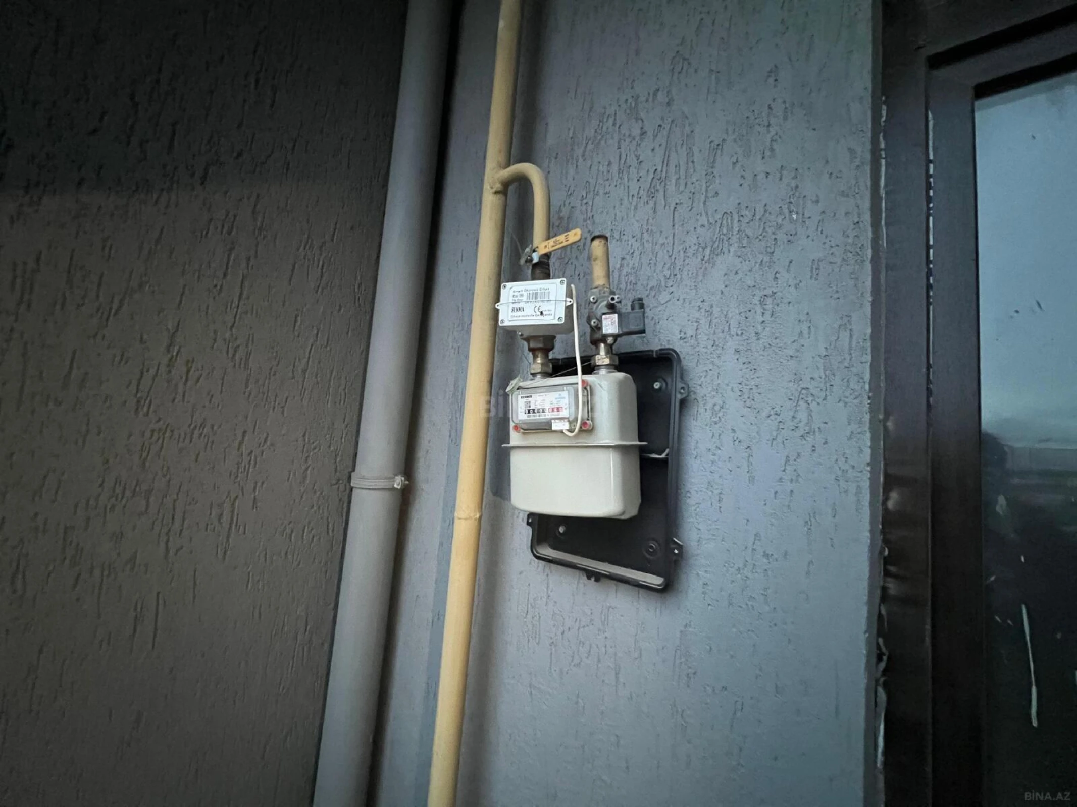 Satılır 2 otaqlı mənzil 70 m²