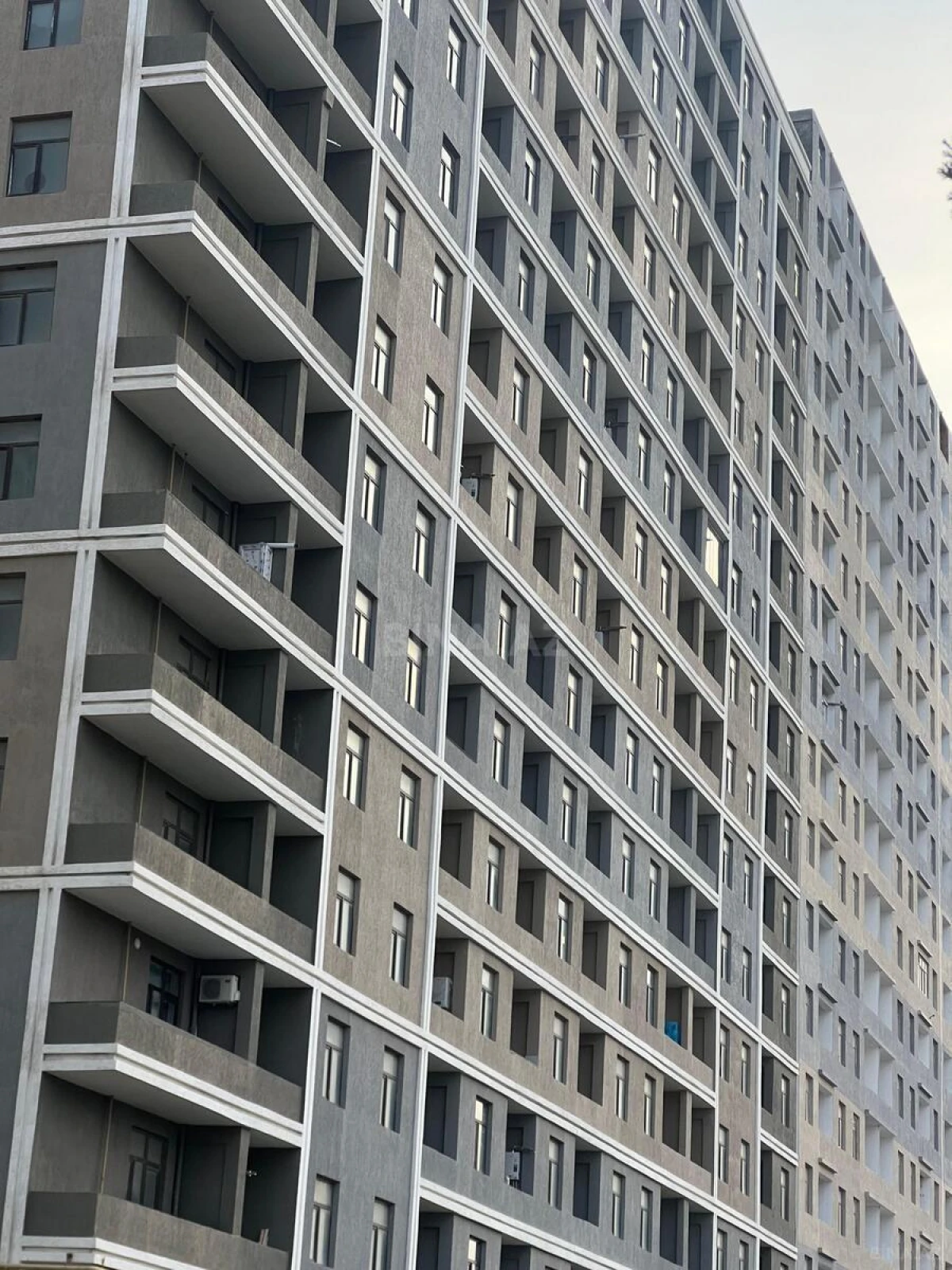 Satılır 2 otaqlı mənzil 70 m²