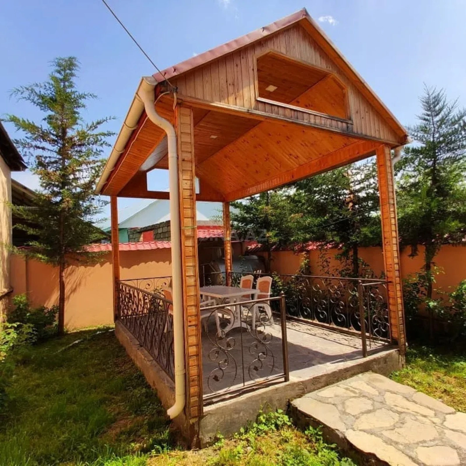 Satılır 3 otaqlı həyət evi 80 m²