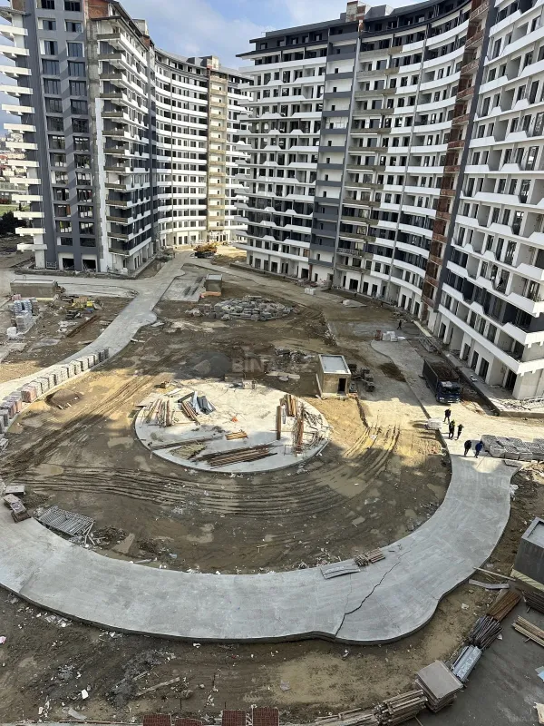 Satılır 2 otaqlı mənzil 91 m²