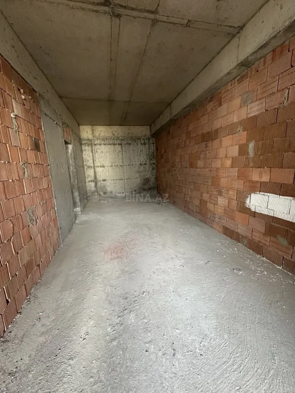 Satılır 2 otaqlı mənzil 91 m²