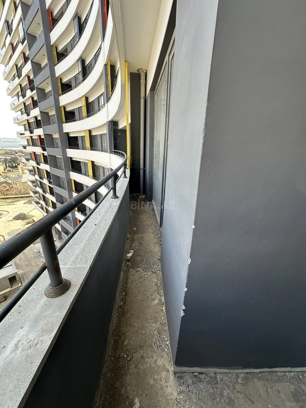 Satılır 2 otaqlı mənzil 91 m²