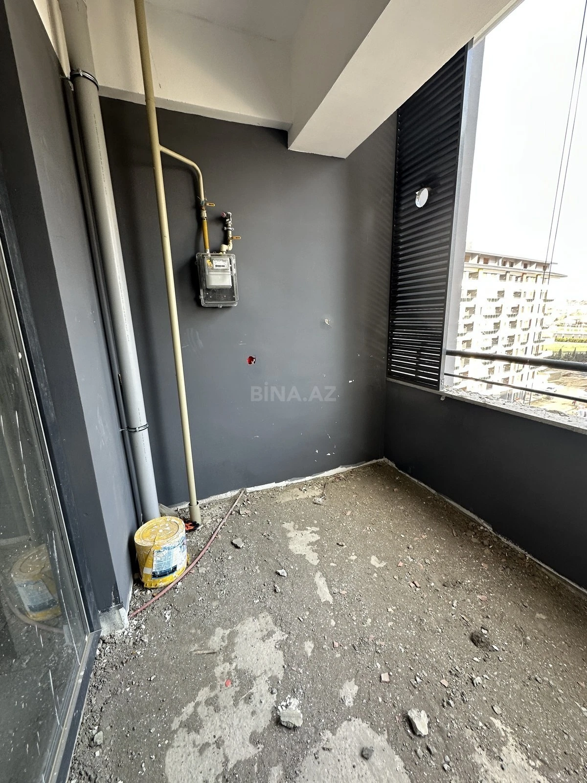 Satılır 2 otaqlı mənzil 91 m²
