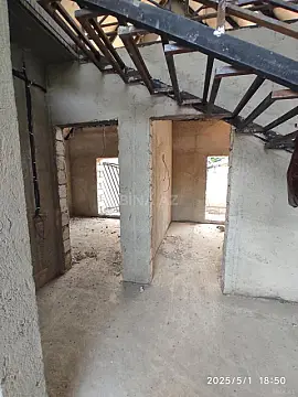 Satılır 4 otaqlı həyət evi 100 m²