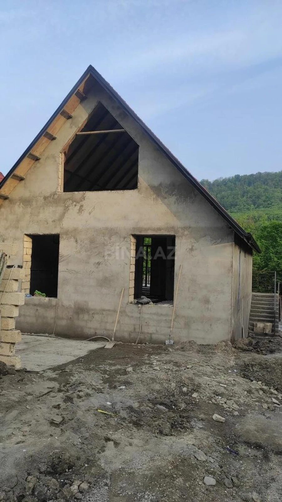 Satılır 4 otaqlı həyət evi 100 m²