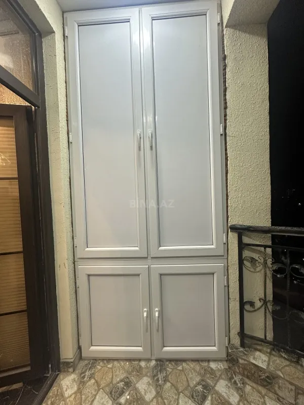 Satılır 2 otaqlı mənzil 74 m²