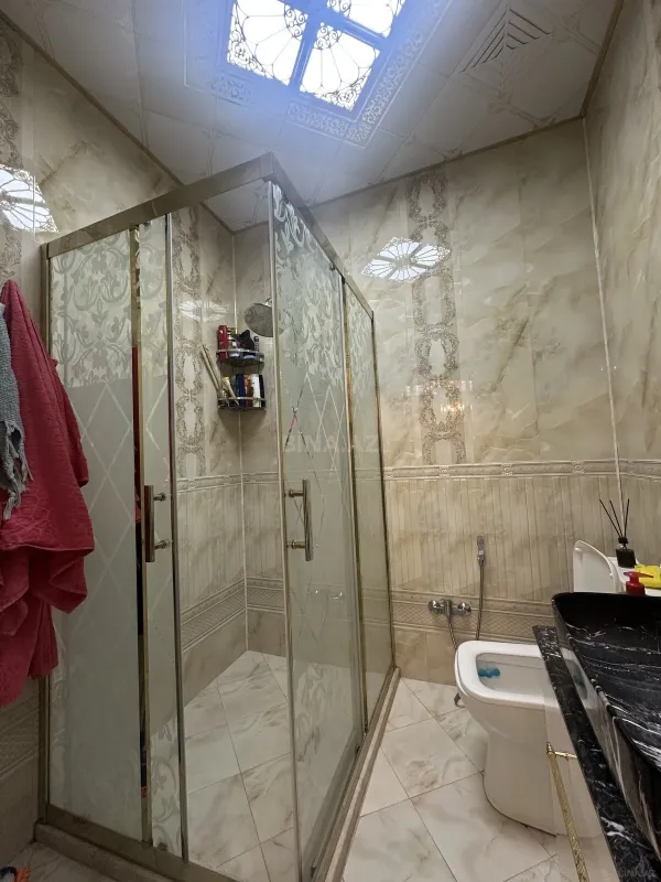 Satılır 2 otaqlı mənzil 74 m²