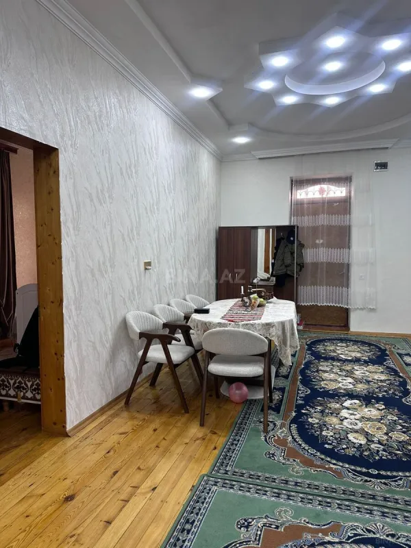 Satılır 4 otaqlı həyət evi 125 m²