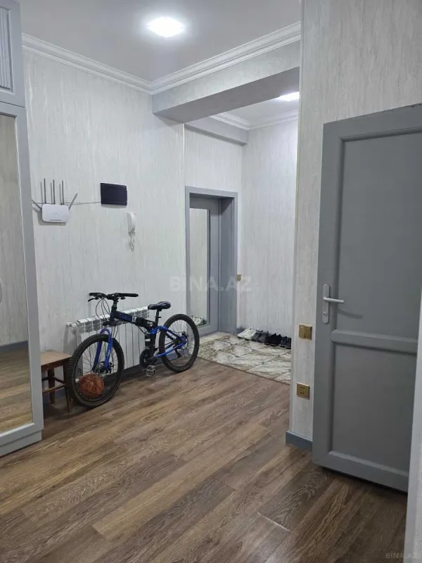 Satılır 3 otaqlı mənzil 102 m²