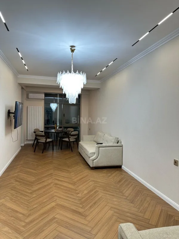 Kirayə verilir 2 otaqlı mənzil 60 m²