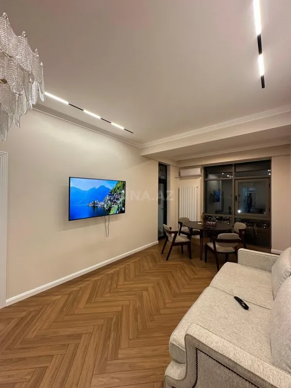 Kirayə verilir 2 otaqlı mənzil 60 m²