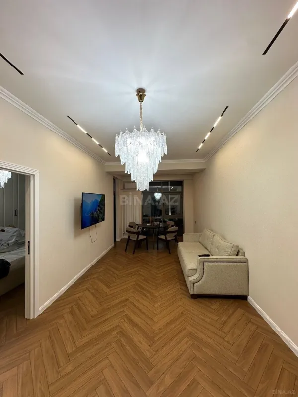 Kirayə verilir 2 otaqlı mənzil 60 m²