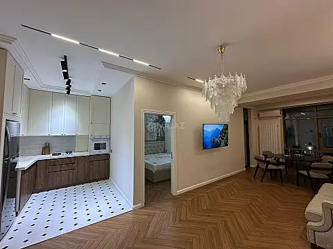 Kirayə verilir 2 otaqlı mənzil 60 m²
