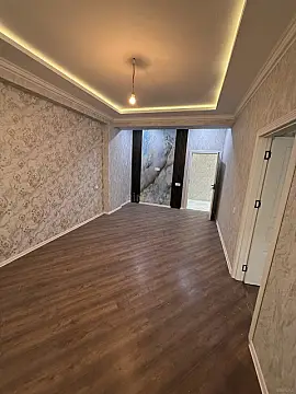 Satılır 2 otaqlı mənzil 61 m²