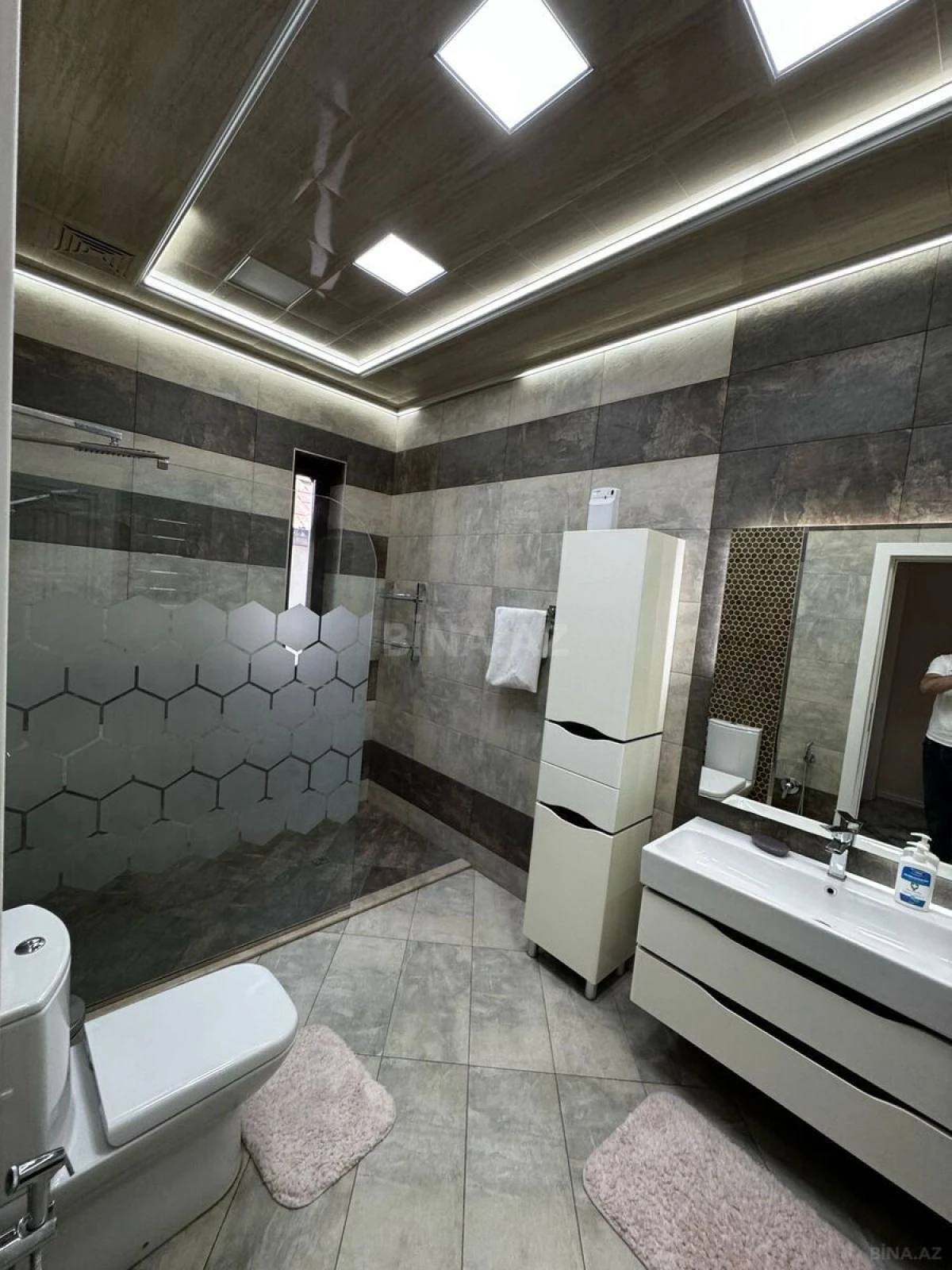 Kirayə verilir 4 otaqlı həyət evi 250 m²
