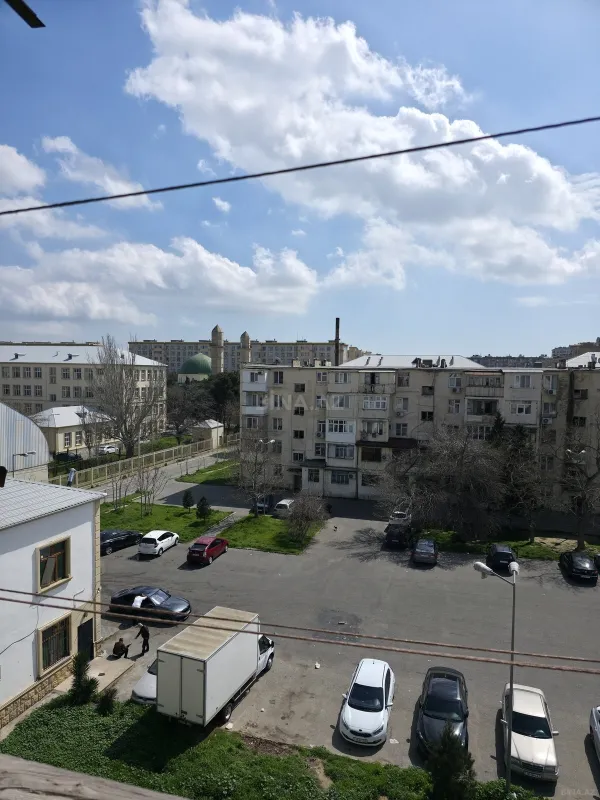 Satılır 3 otaqlı mənzil 67 m²