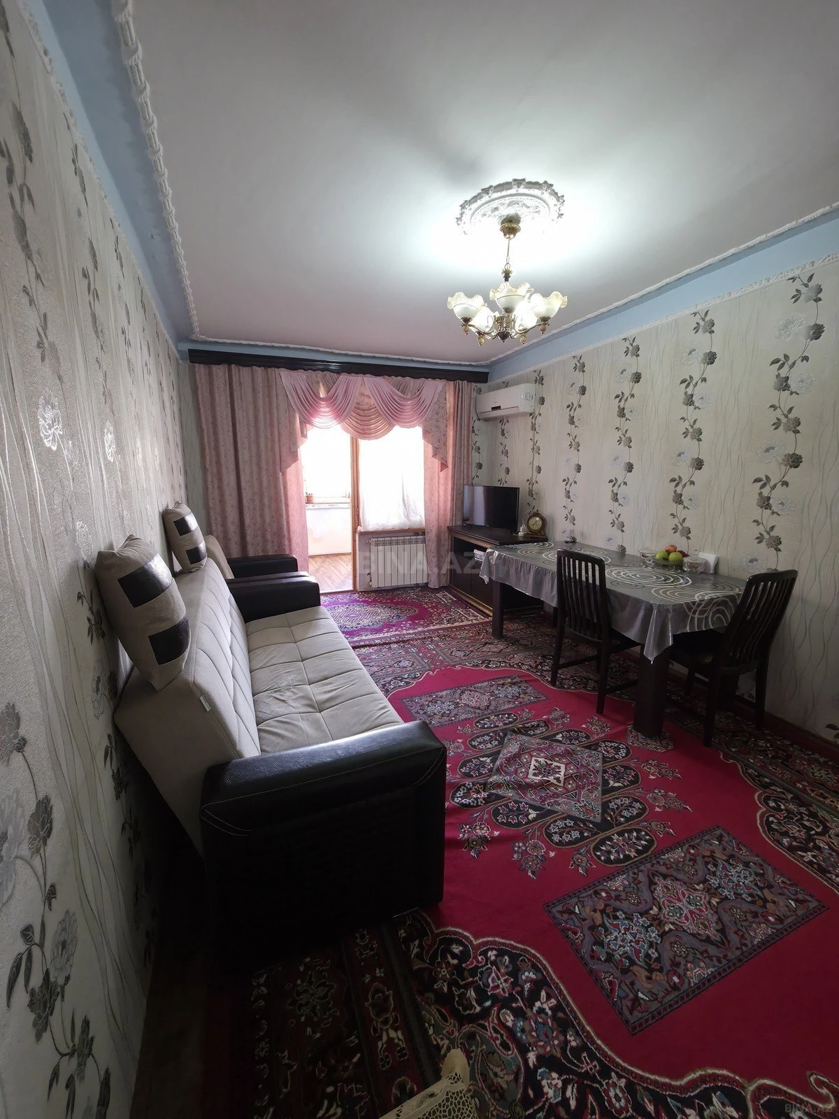 Satılır 3 otaqlı mənzil 67 m²