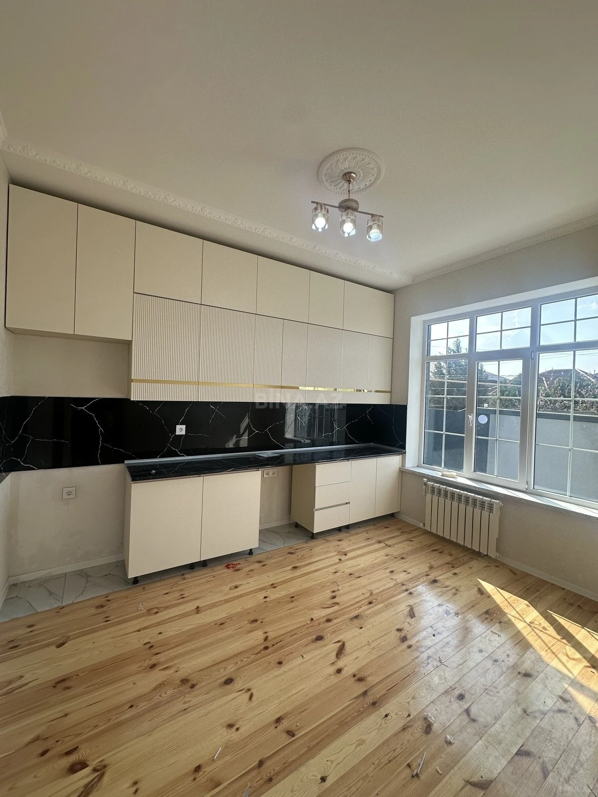 Satılır 4 otaqlı həyət evi 115 m²