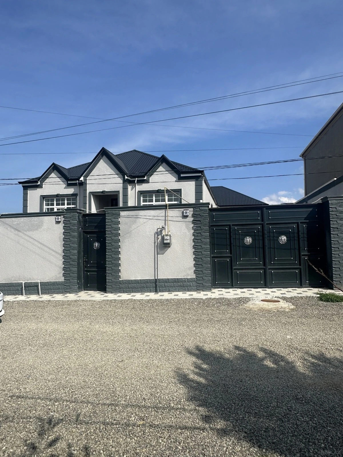 Satılır 4 otaqlı həyət evi 115 m²