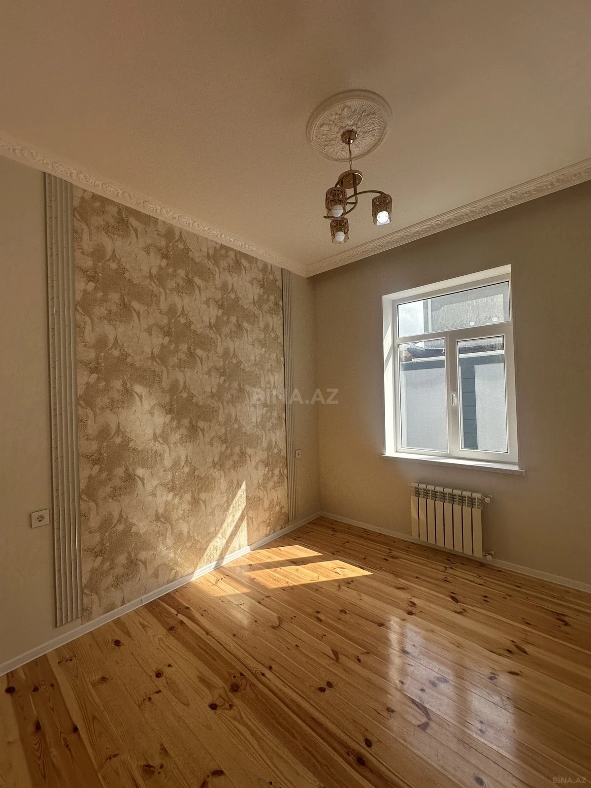 Satılır 4 otaqlı həyət evi 115 m²