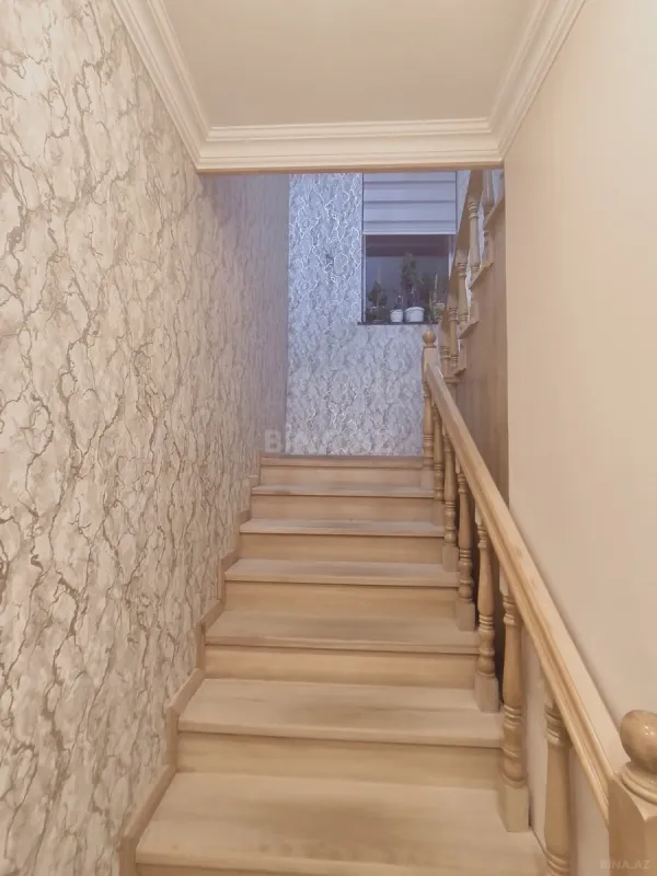 Satılır 5 otaqlı həyət evi 150 m²