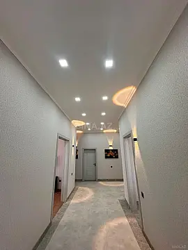 Satılır 5 otaqlı həyət evi 190 m²