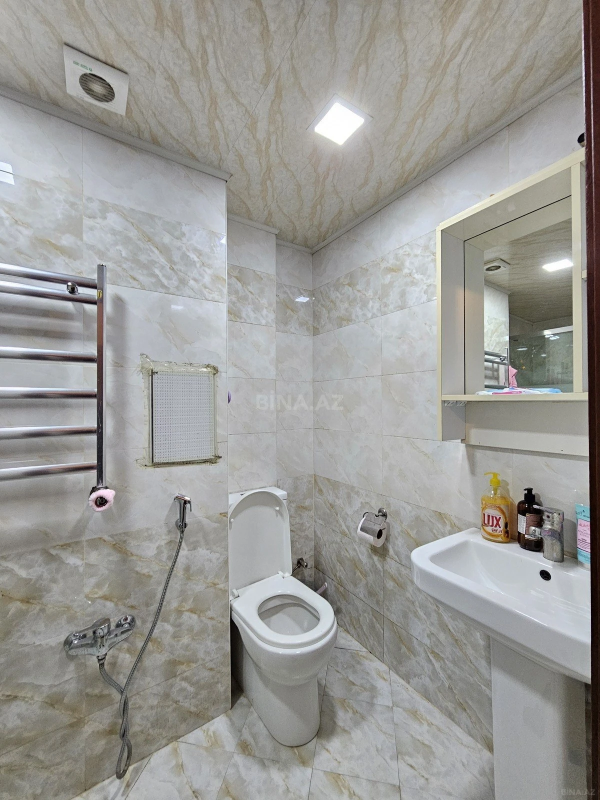 Satılır 2 otaqlı mənzil 60 m²