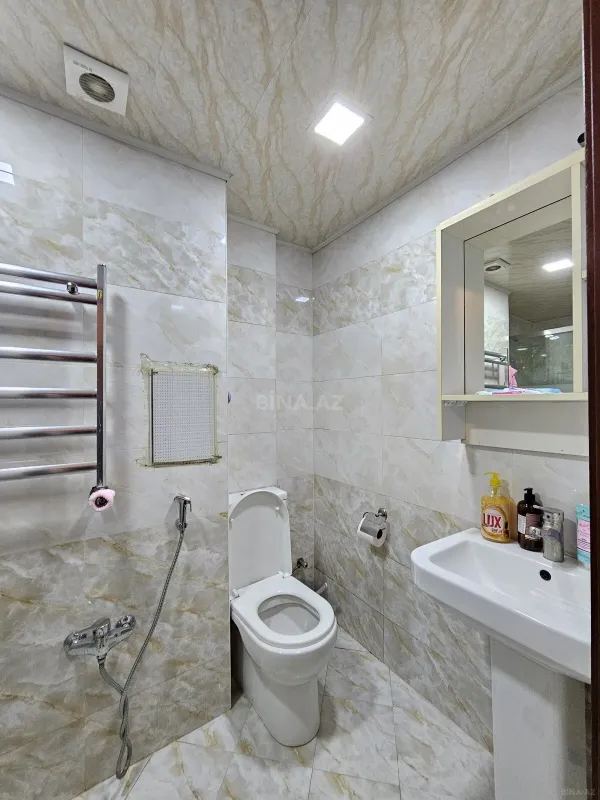 Satılır 2 otaqlı mənzil 60 m²