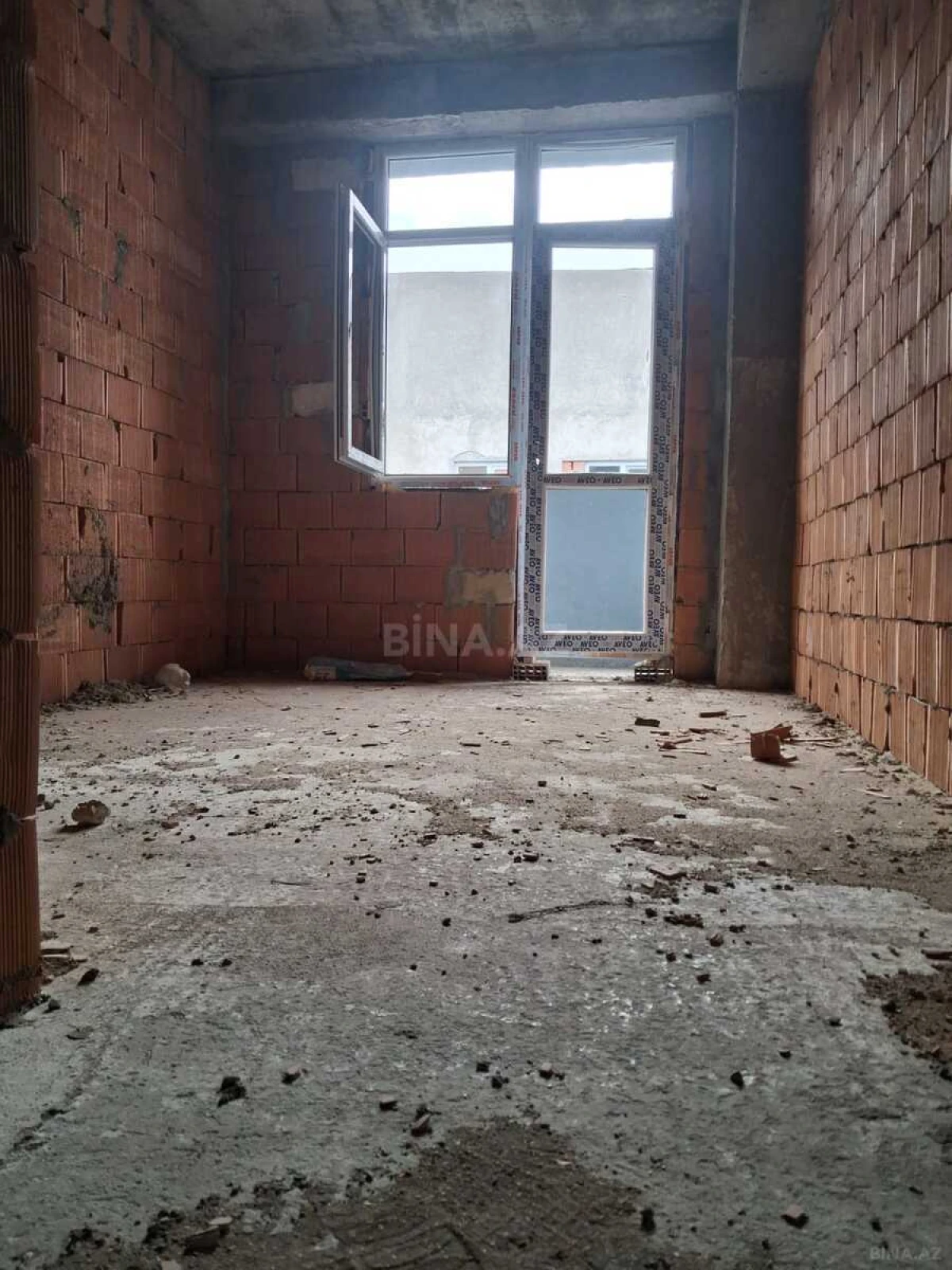 Satılır 3 otaqlı mənzil 65 m²