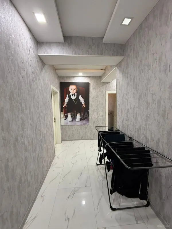 Satılır 3 otaqlı mənzil 138 m²