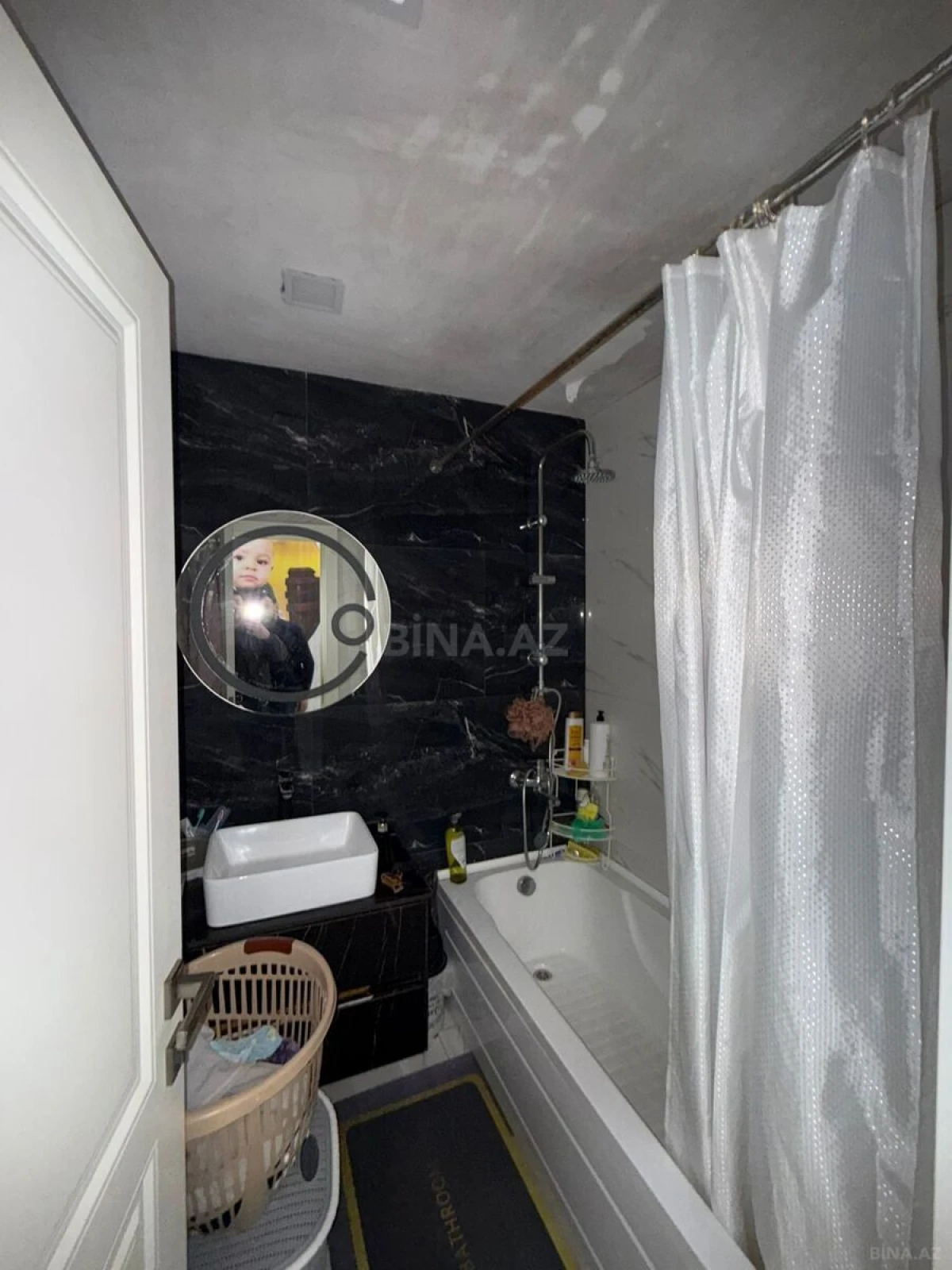 Satılır 3 otaqlı mənzil 138 m²