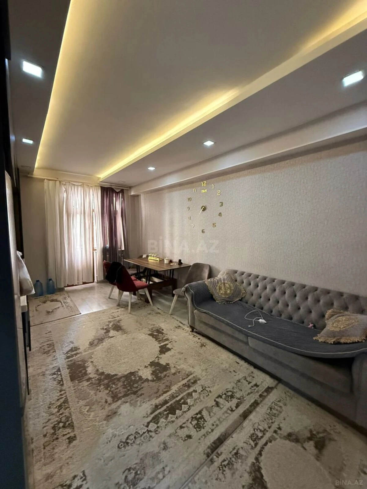 Satılır 3 otaqlı mənzil 138 m²
