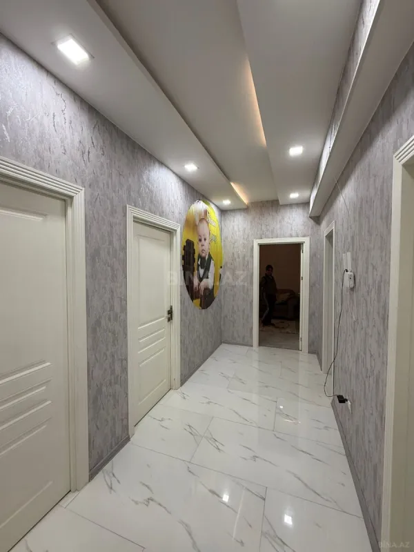 Satılır 3 otaqlı mənzil 138 m²