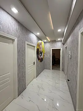 Satılır 3 otaqlı mənzil 138 m²