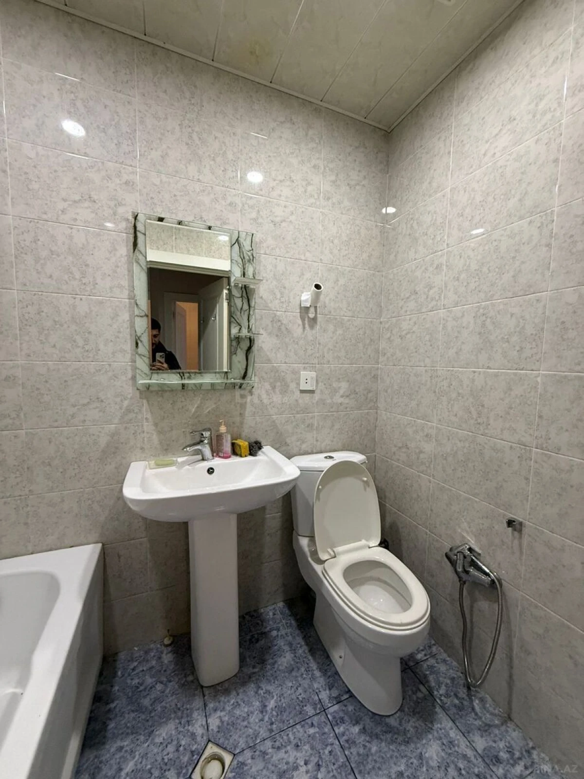 Satılır 1 otaqlı mənzil 41 m²
